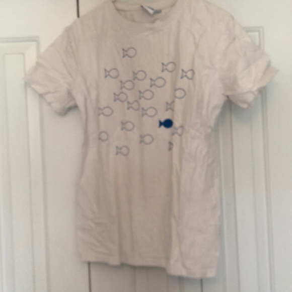 Disney Tops - Finding dory top